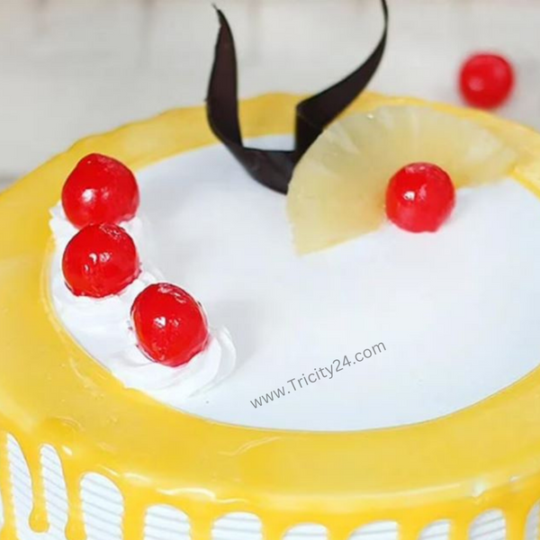 (M10) Round Pineapple Cake With Cherry (Half Kg).