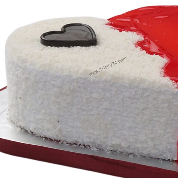 (M128) Red and White Heart Cake (Half Kg).