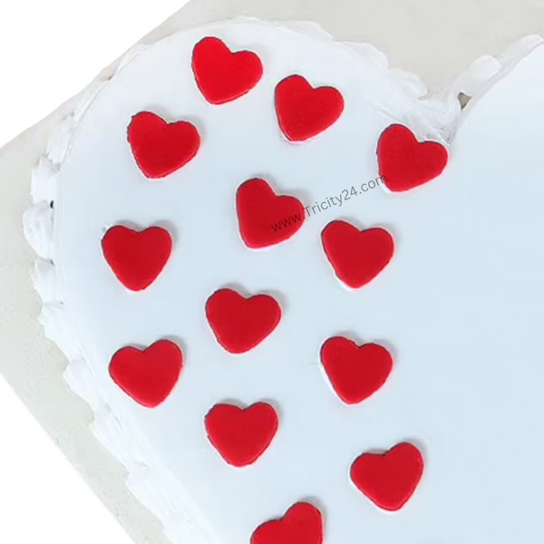 (M147) Heart Shape Vanilla Cake (Half Kg).