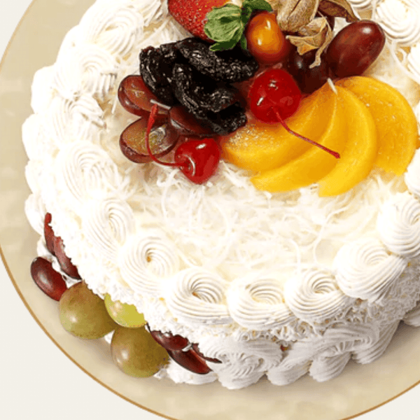 (M155) Creamy Vanilla Loaded with Fresh Fruit Cake (Half Kg).