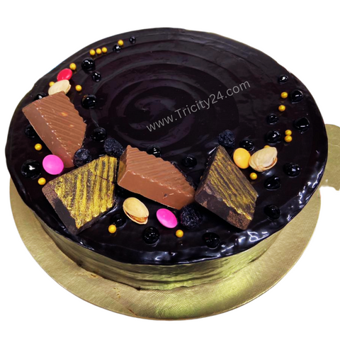 (M296) Chocolate Gems Cake (Half Kg).