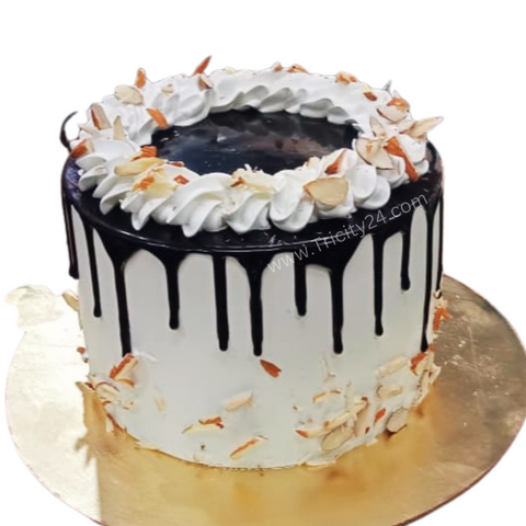 (M302) Chocolate and Vanilla Cake (Half Kg).