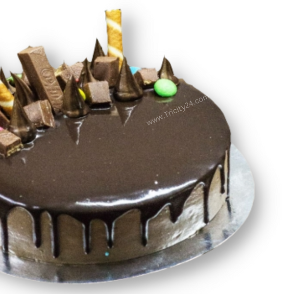 (M178) KitKat Chocolate Cake (Half Kg).