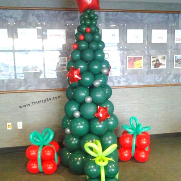 Christmas Balloon Tree Decoration (P272).